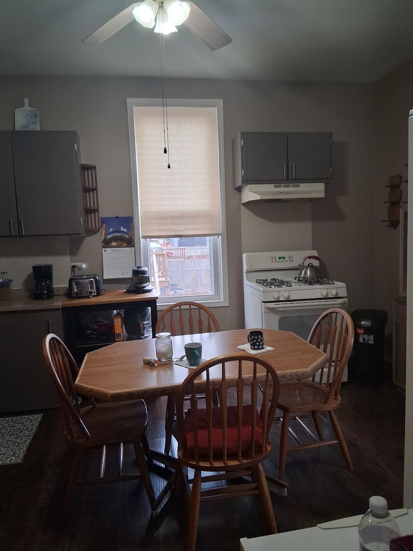 4810 S Union Avenue, Chicago, IL 60609