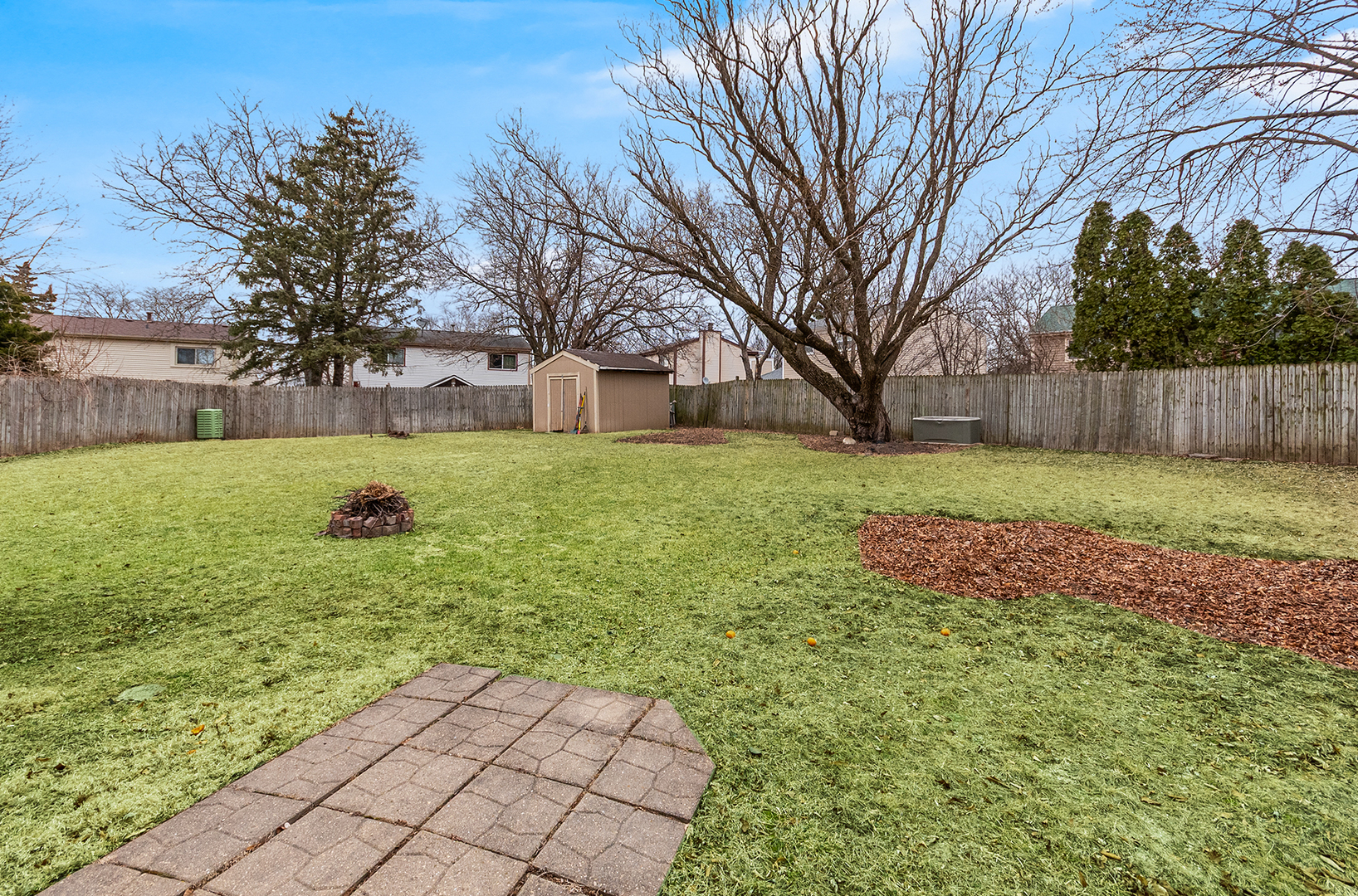 2340 Portsmouth Court, Aurora, IL 60504