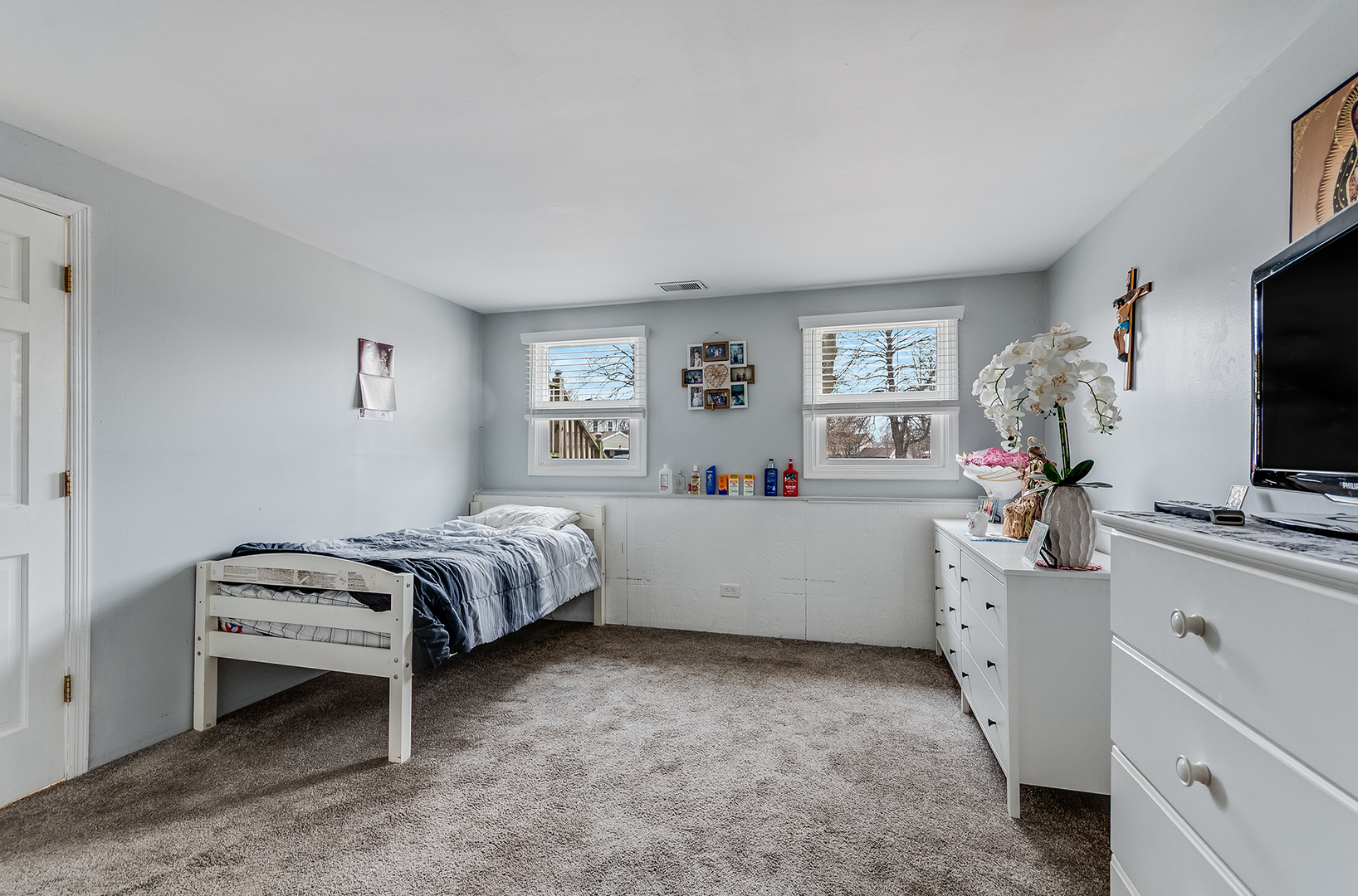 2340 Portsmouth Court, Aurora, IL 60504