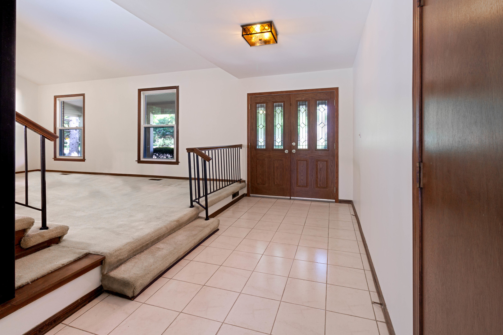 610 Pawnee Lane, Naperville, IL 60563