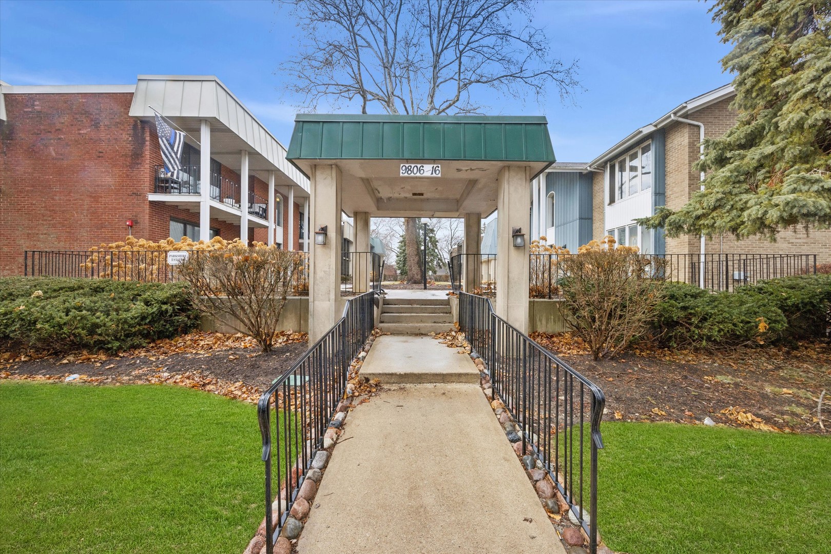 9808 S Karlov Avenue #D, Oak Lawn, IL 60453