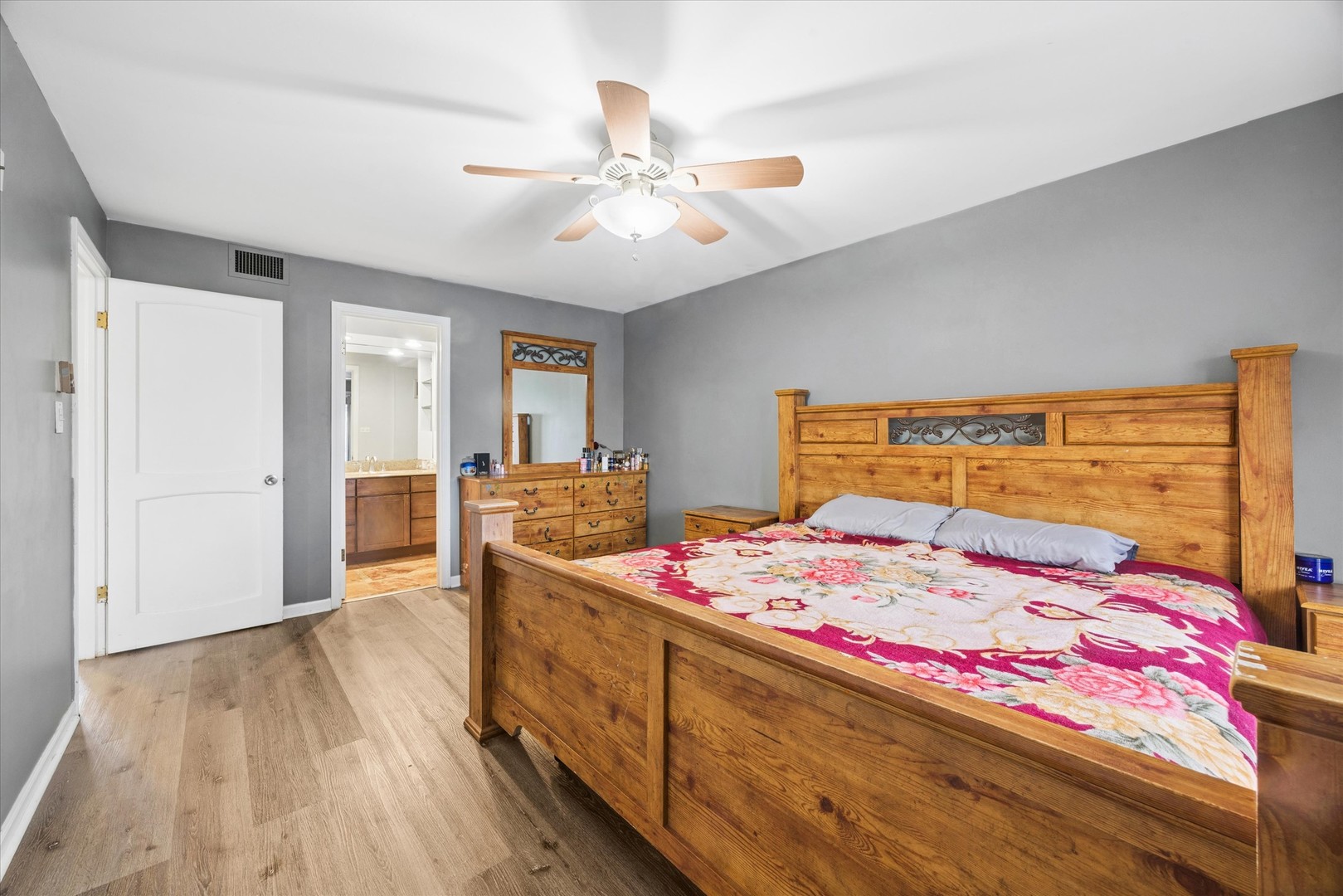 9808 S Karlov Avenue #D, Oak Lawn, IL 60453