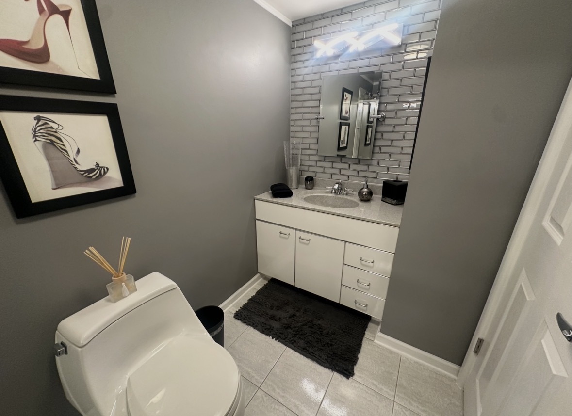 1311 S FINLEY Road #312, Lombard, IL 60148