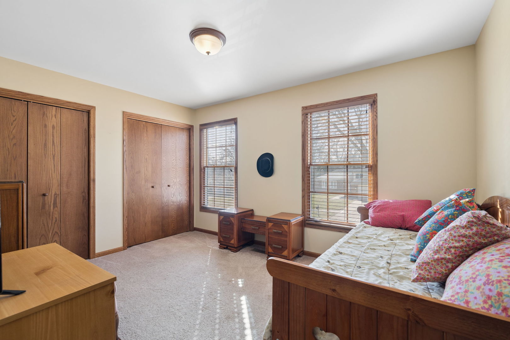 406 Whipple Lane, Westmont, IL 60559