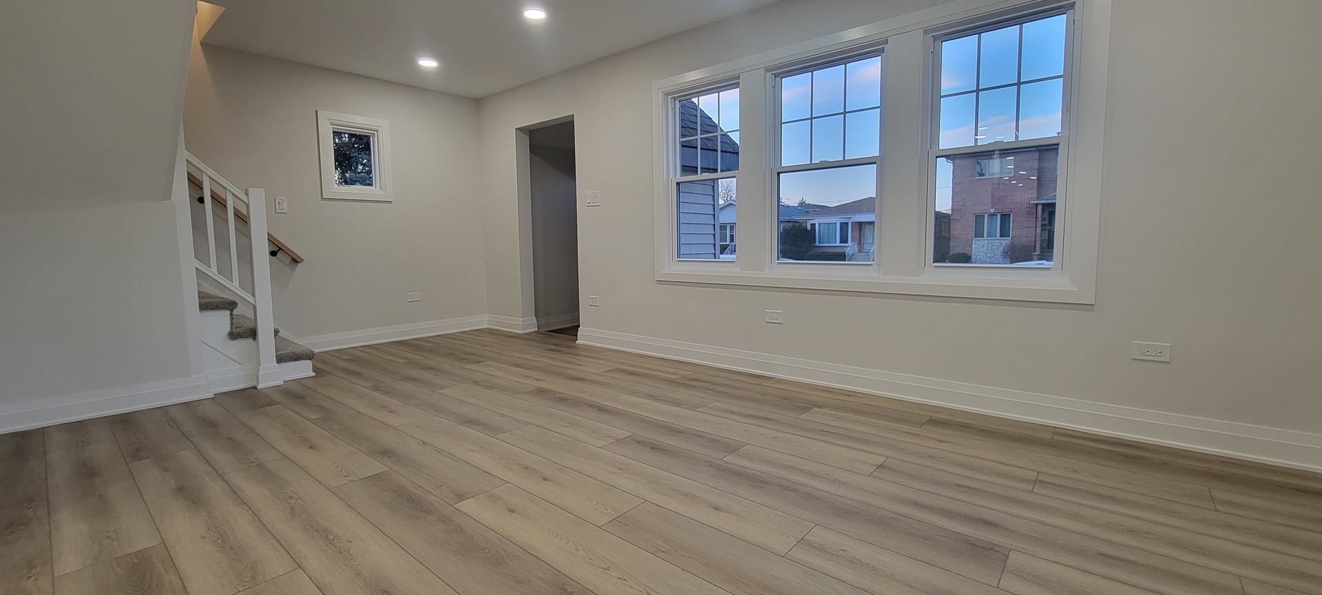 7501 W Winnemac Avenue, Harwood Heights, IL 60706