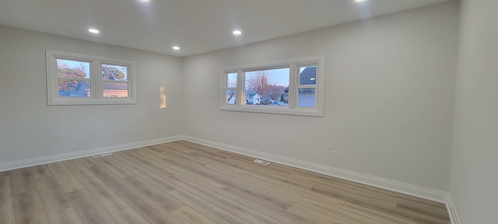 7501 W Winnemac Avenue, Harwood Heights, IL 60706