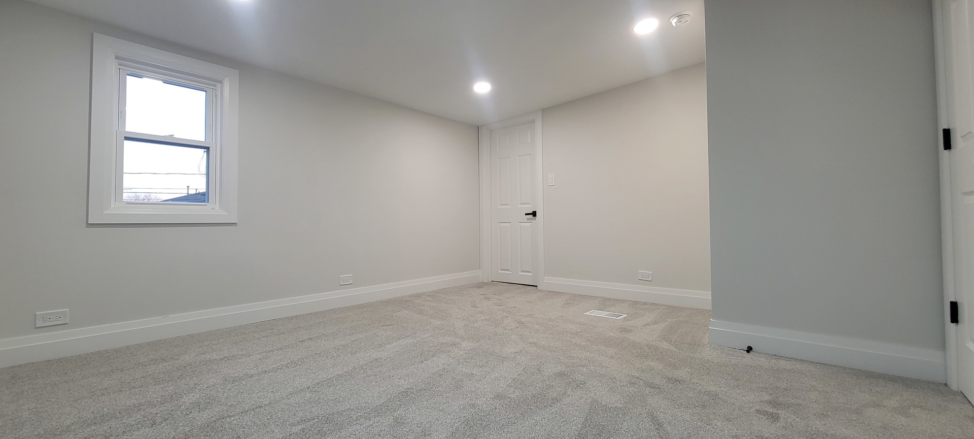 7501 W Winnemac Avenue, Harwood Heights, IL 60706