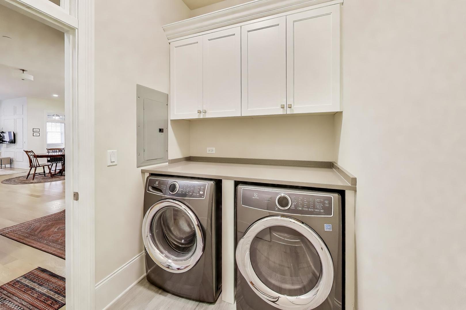 105 S Cottage Hill Avenue #206, Elmhurst, IL 60126