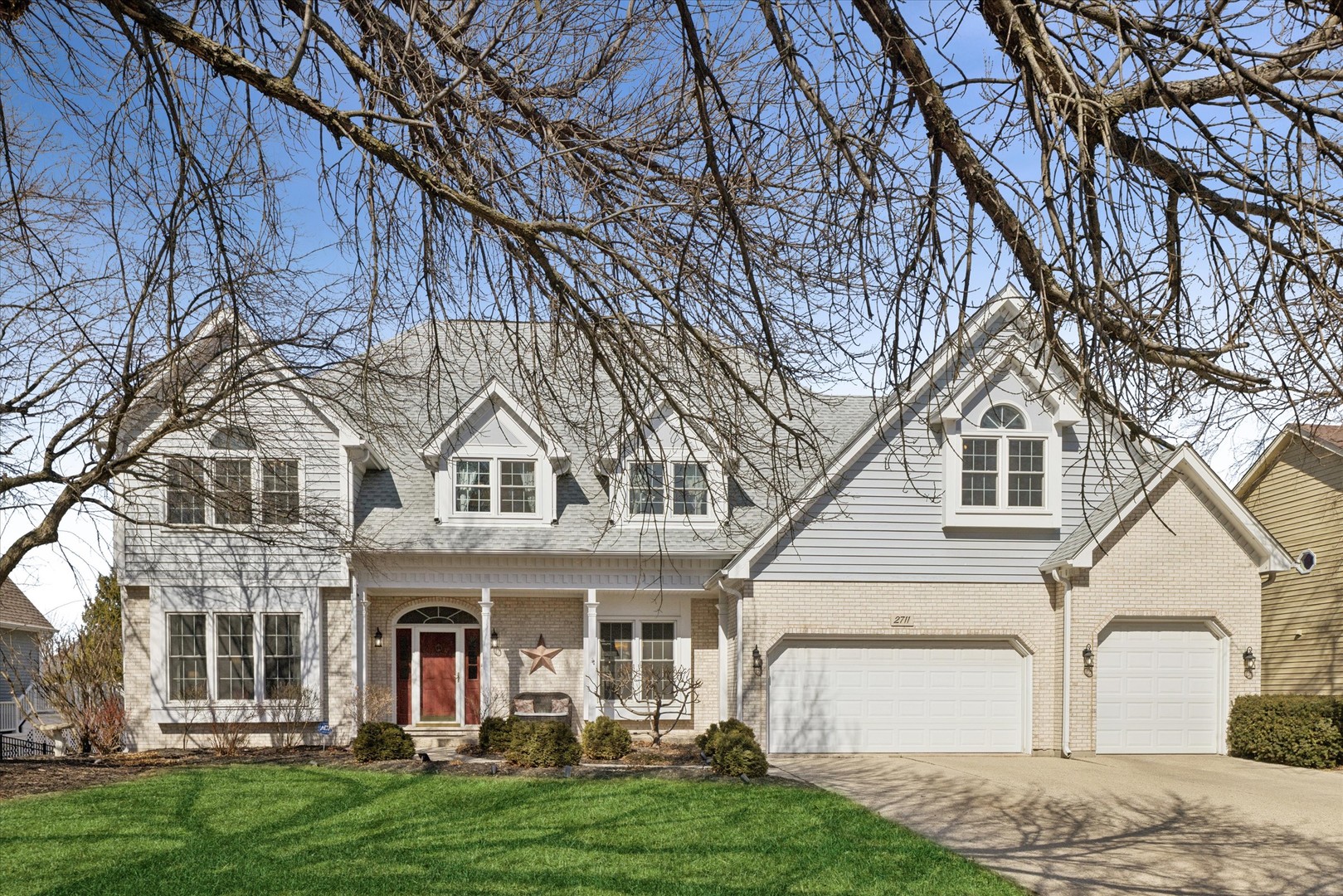 2711 Wendy Drive, Naperville, IL 60565