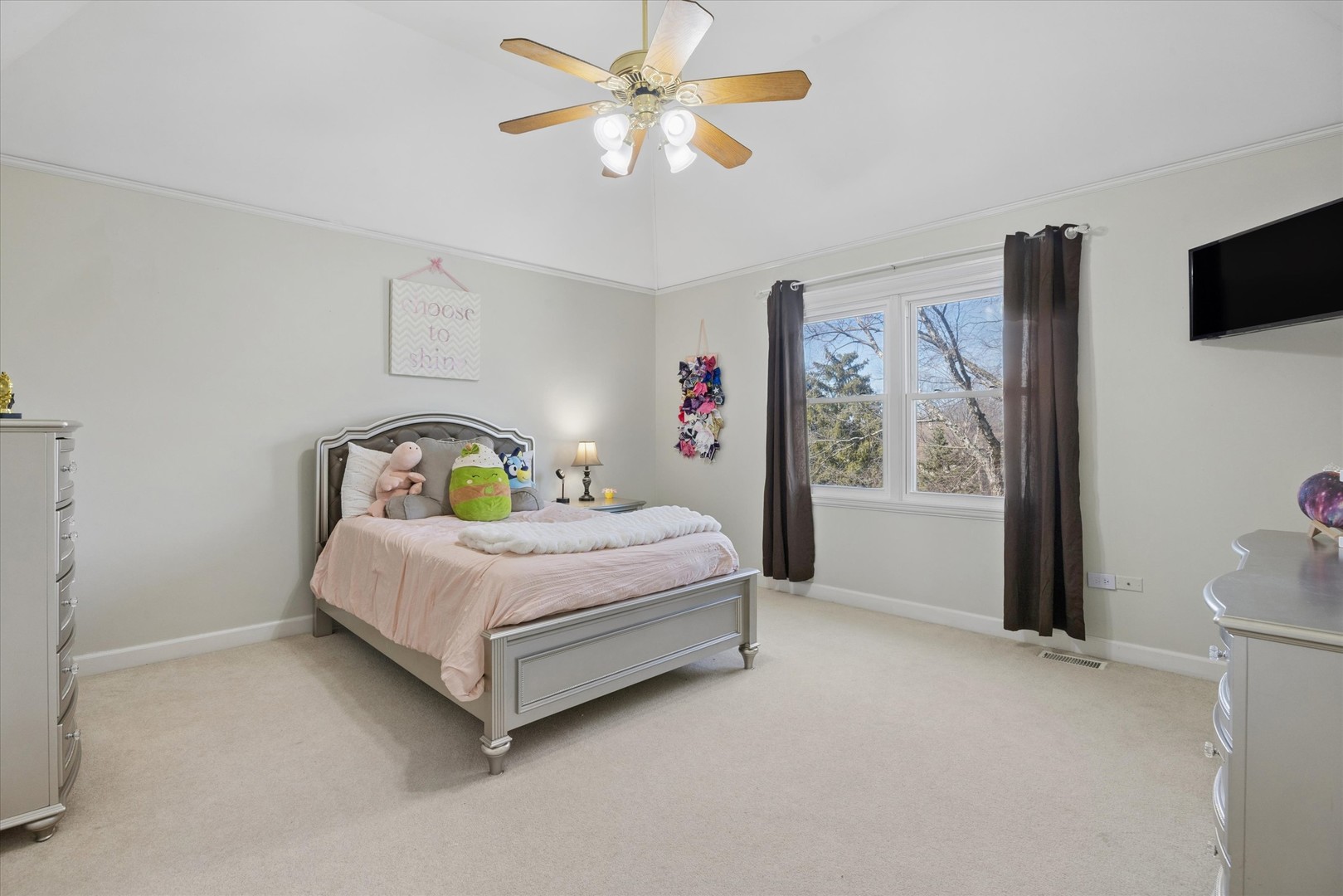 2711 Wendy Drive, Naperville, IL 60565