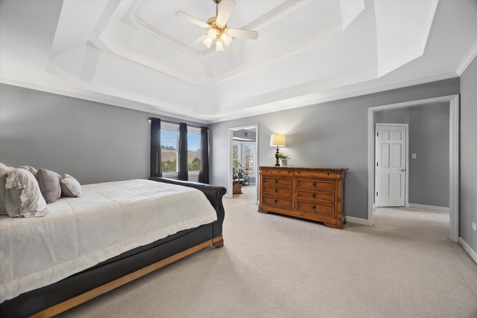 2711 Wendy Drive, Naperville, IL 60565