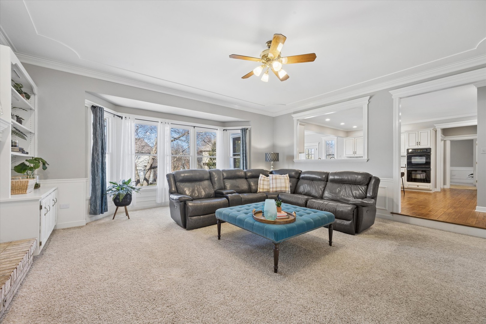 2711 Wendy Drive, Naperville, IL 60565