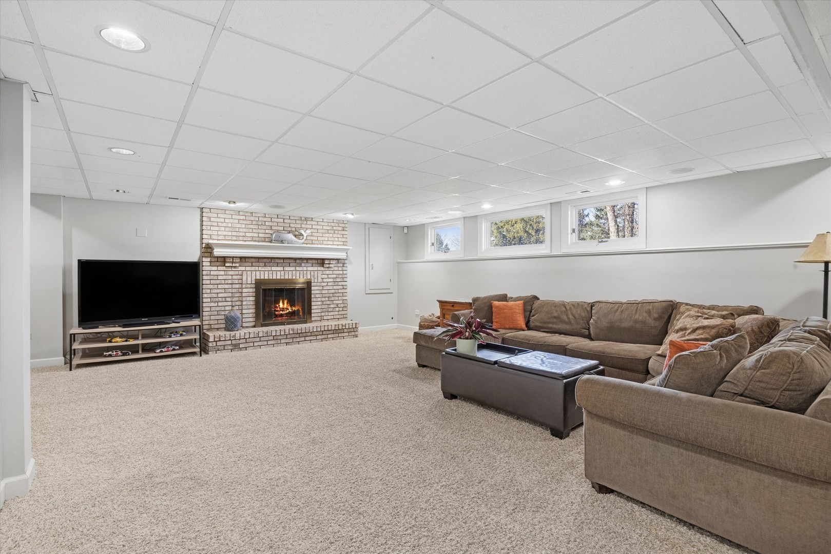 2711 Wendy Drive, Naperville, IL 60565