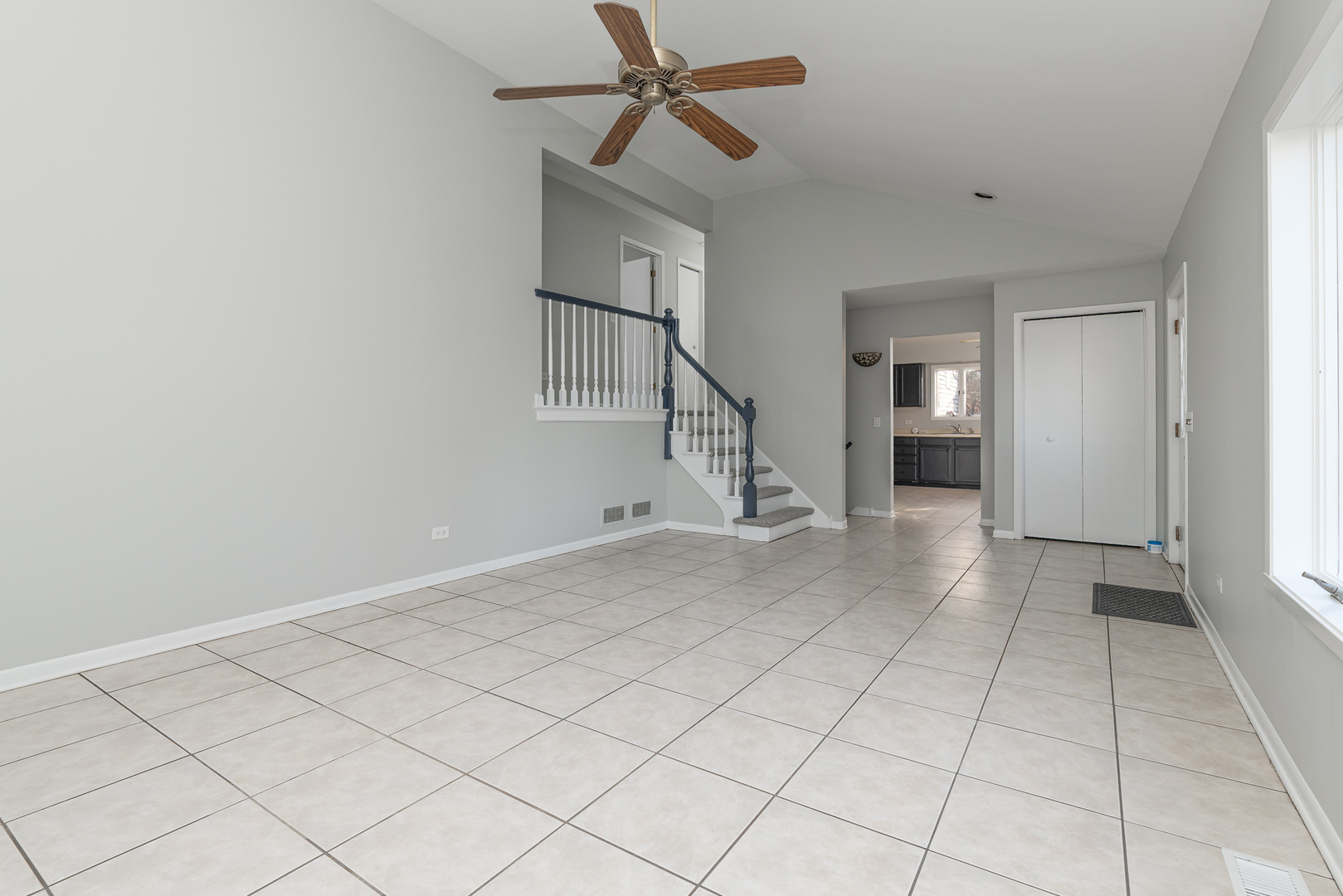 61 Highview Avenue, Fox Lake, IL 60020