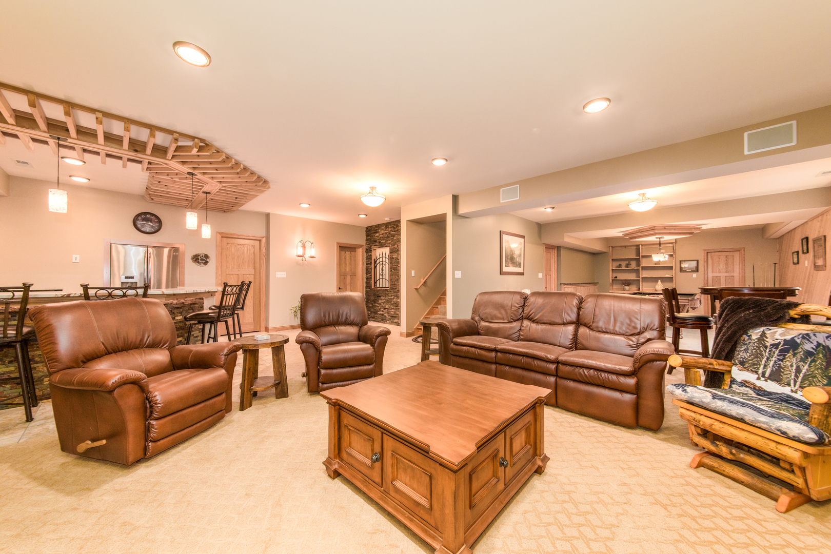 7245 W Lee Street, Niles, IL 60714