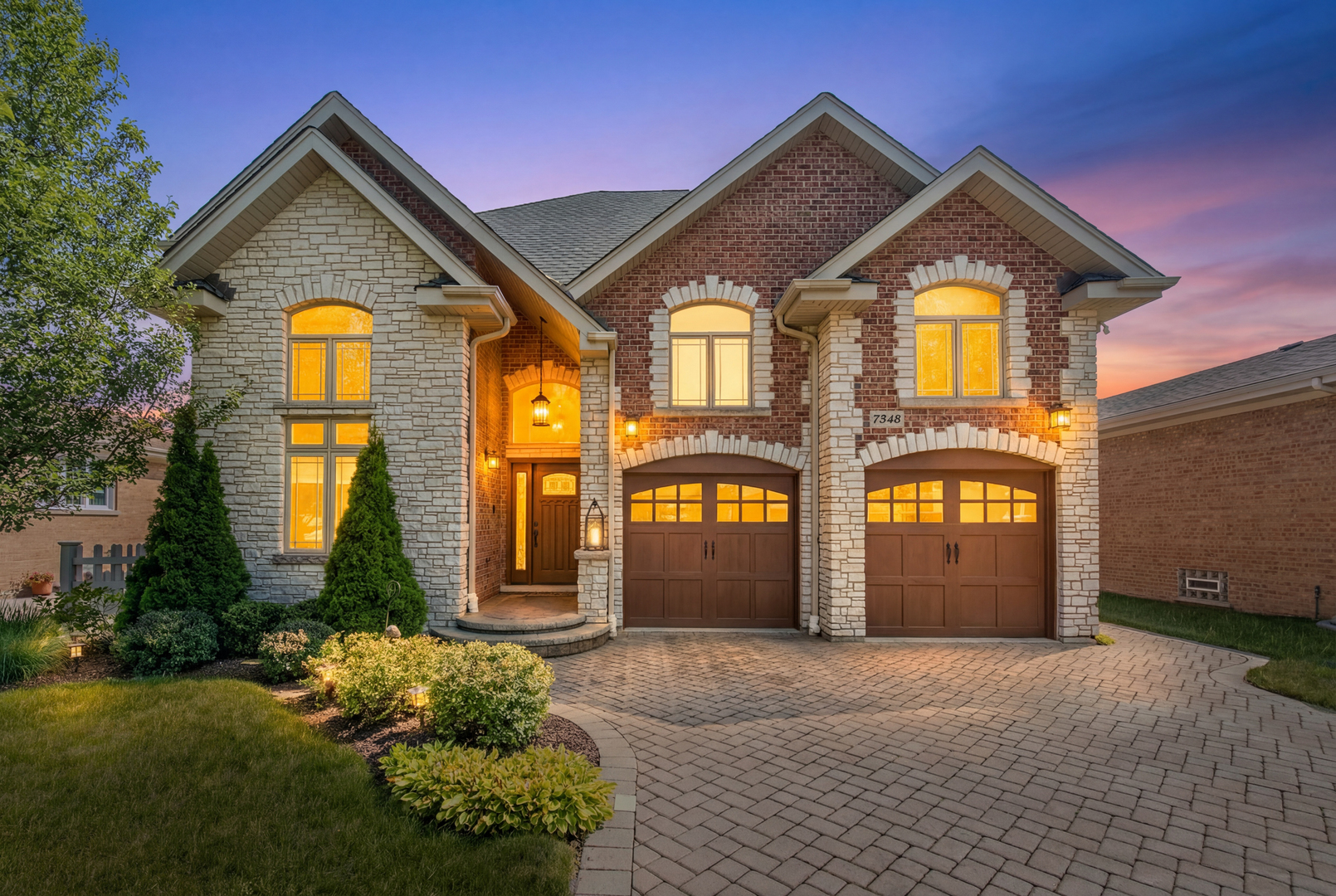 7245 W Lee Street, Niles, IL 60714