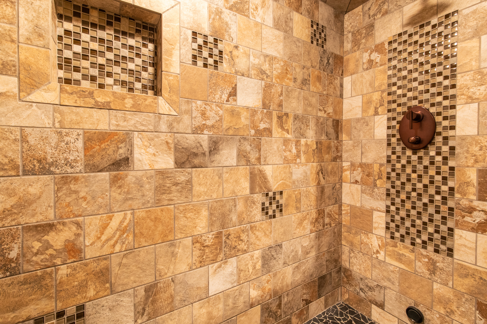 7245 W Lee Street, Niles, IL 60714