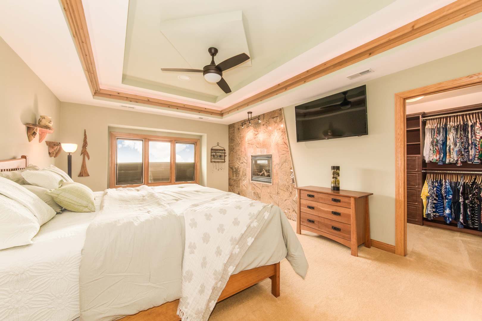 7245 W Lee Street, Niles, IL 60714