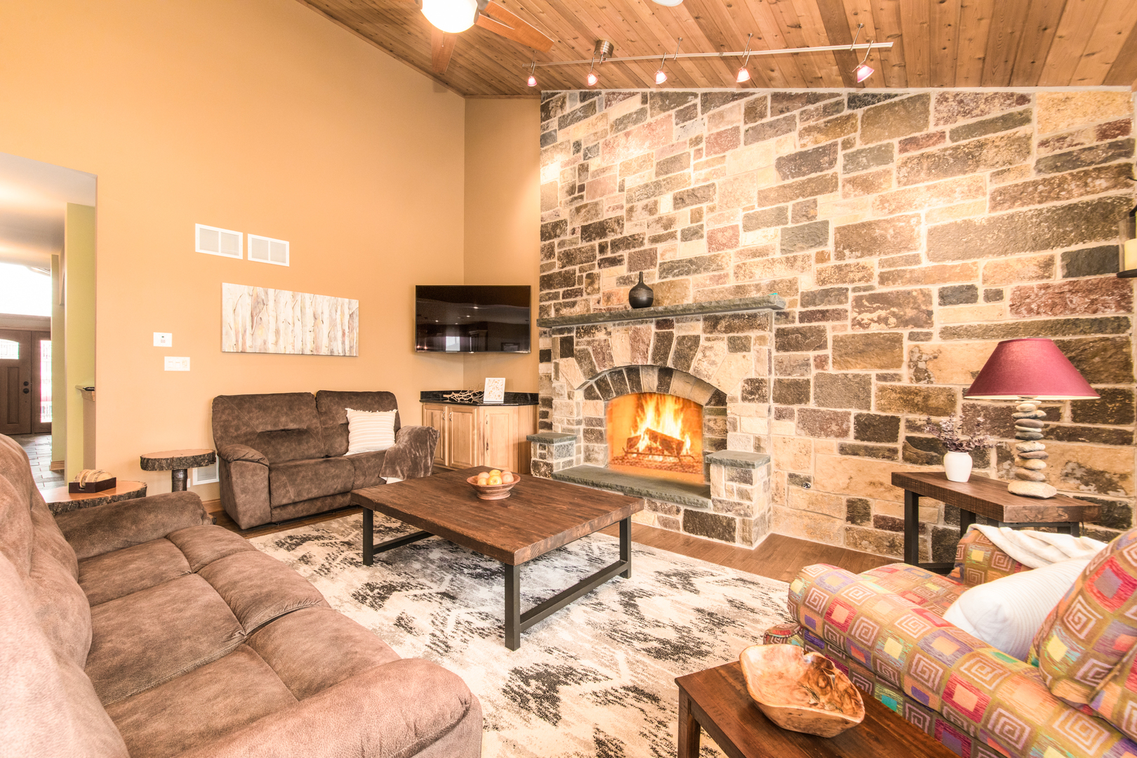 7245 W Lee Street, Niles, IL 60714