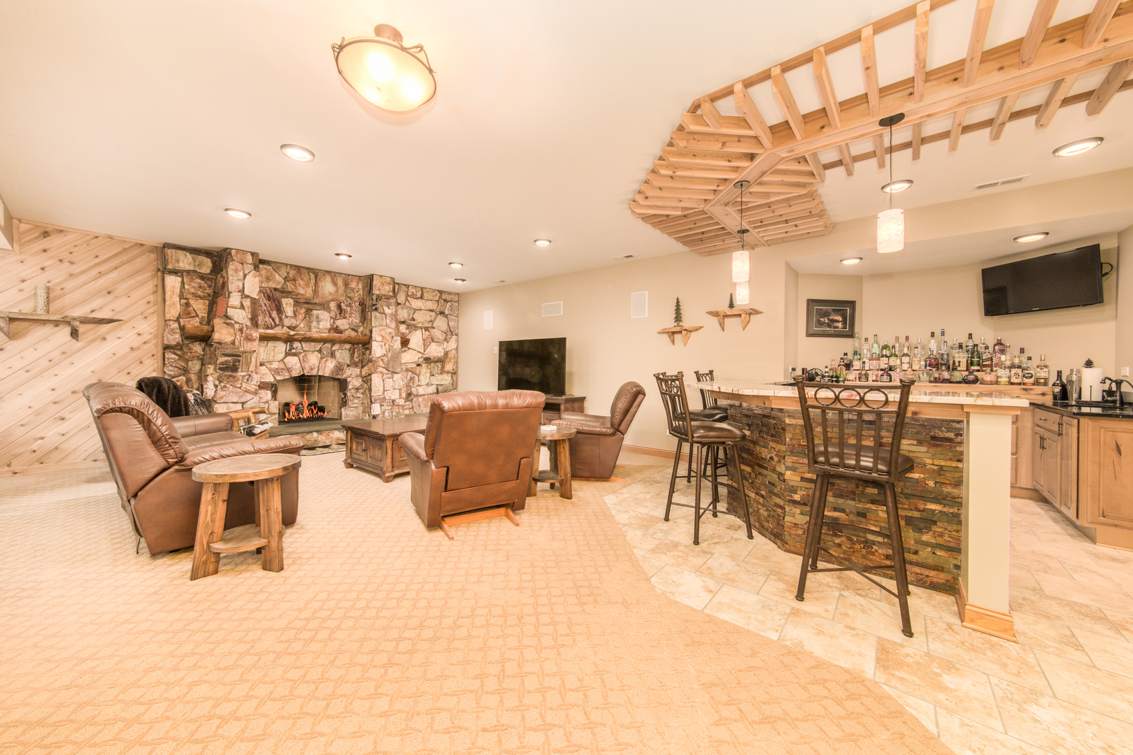 7245 W Lee Street, Niles, IL 60714