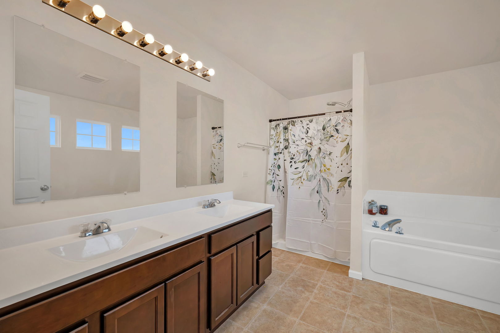 1754 N Bucksport Lane, Beecher, IL 60401