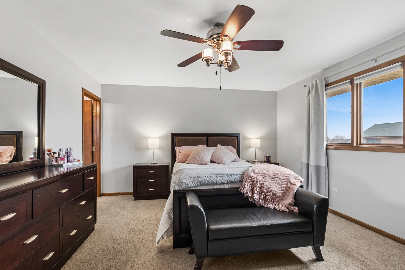 17807 Linden Drive, Tinley Park, IL 60487