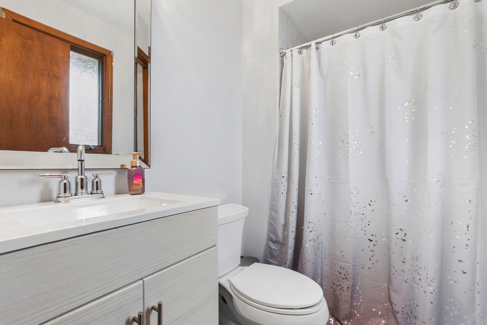 17807 Linden Drive, Tinley Park, IL 60487