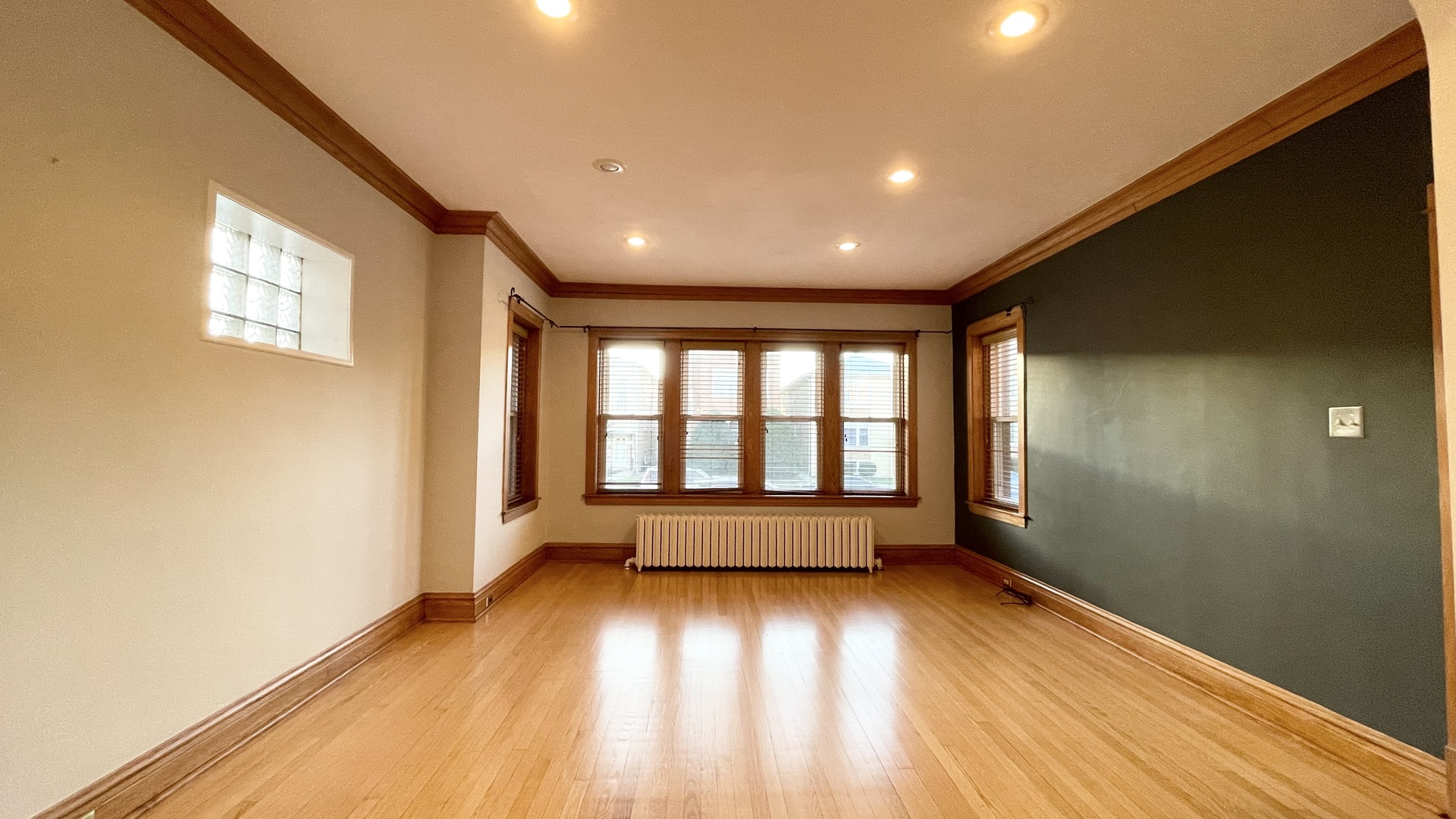 4943 N MARMORA Avenue #1, Chicago, IL 60630