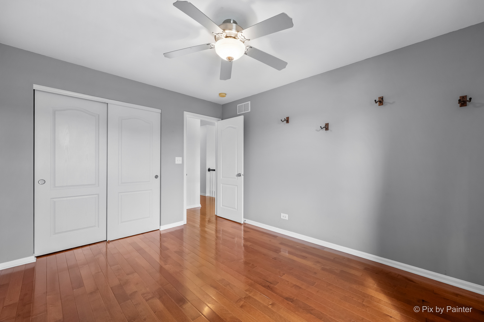 3084 Seekonk Avenue, Elgin, IL 60124