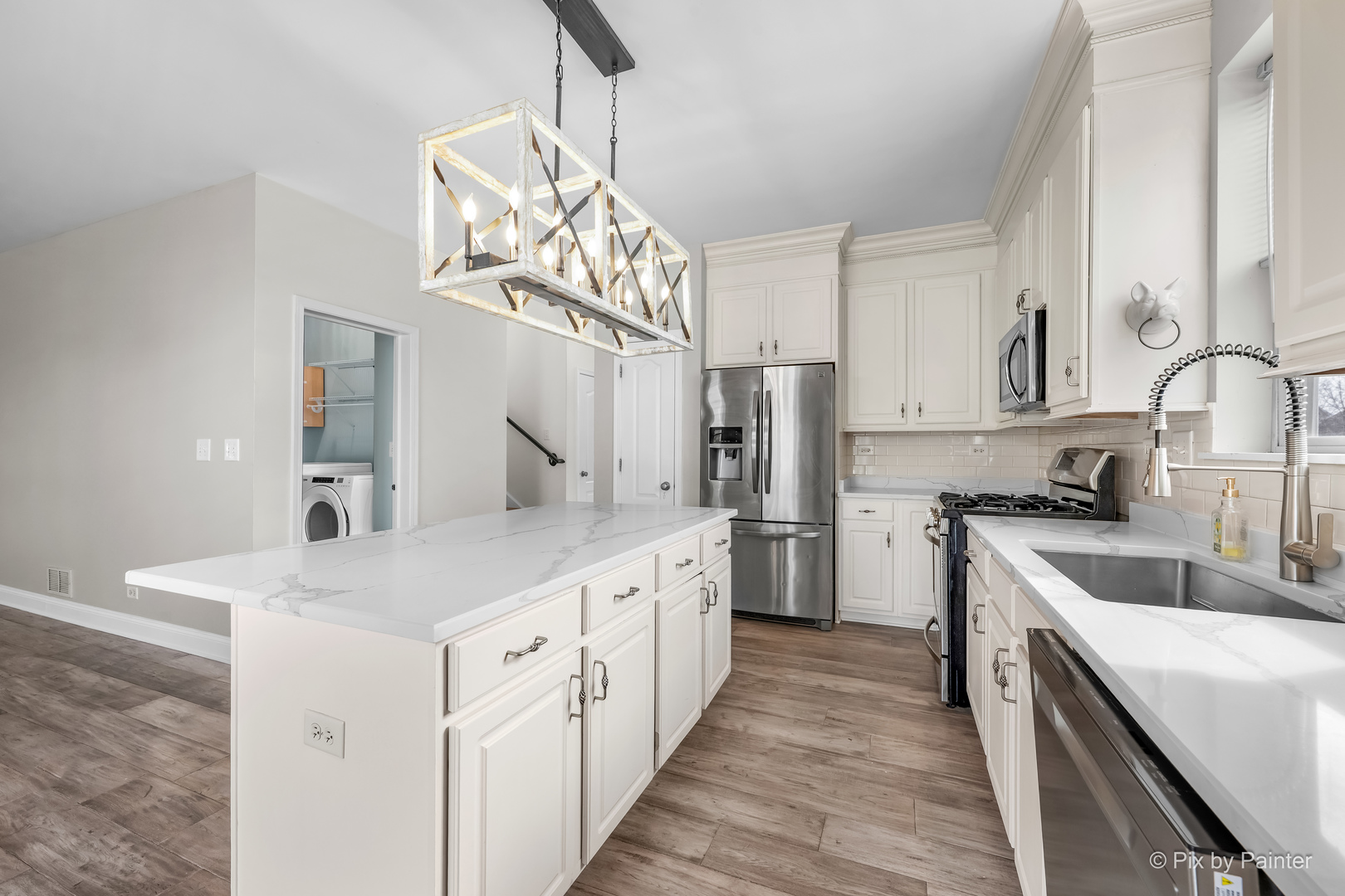 3084 Seekonk Avenue, Elgin, IL 60124