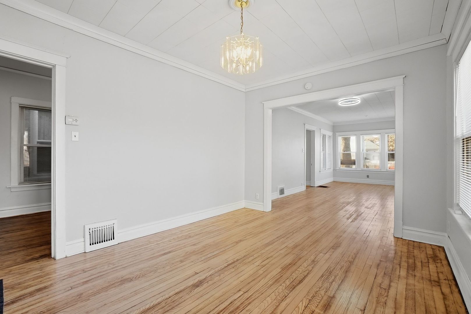 5919 S Spaulding Avenue, Chicago, IL 60629