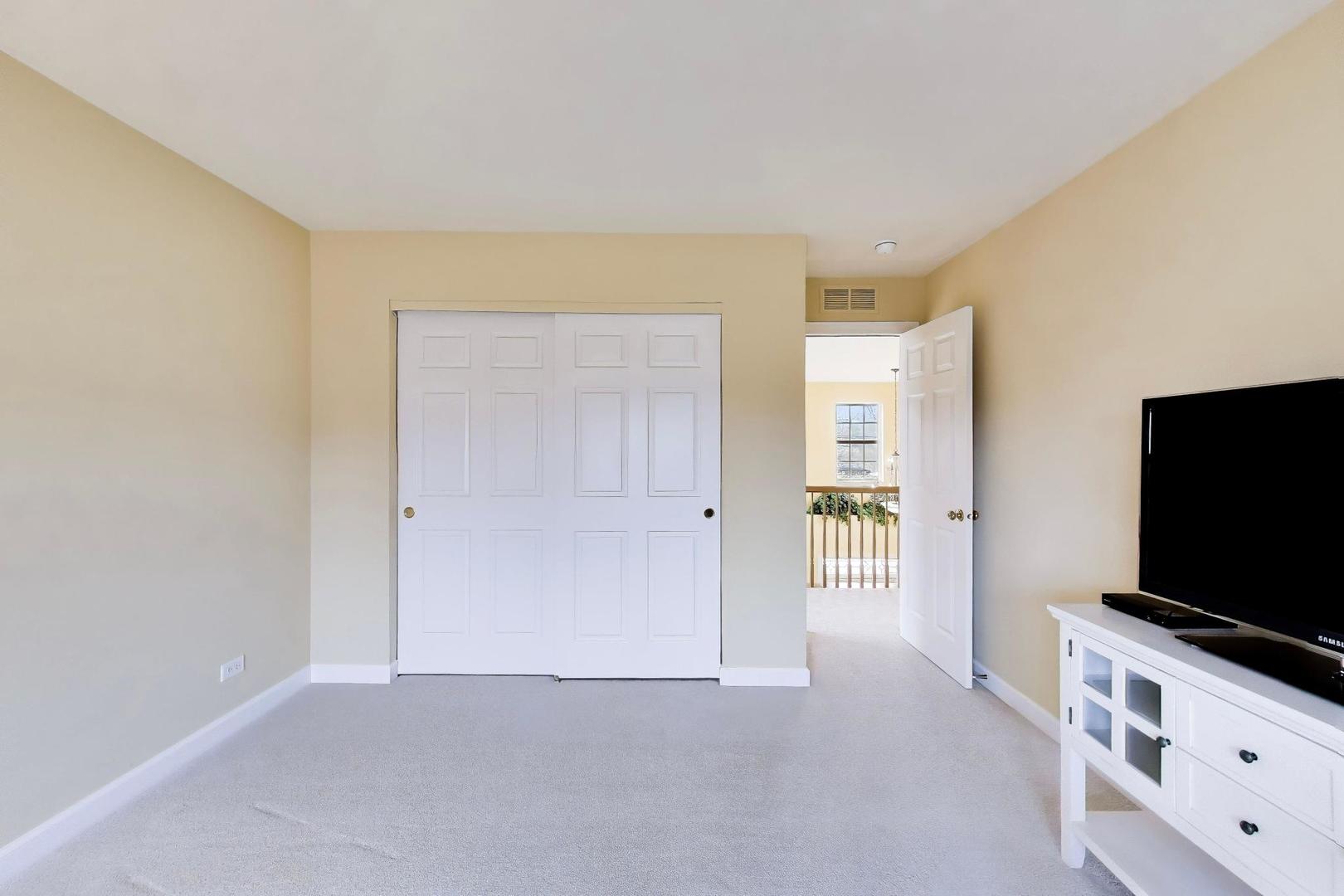 2258 Clearbrook Court, Wauconda, IL 60084