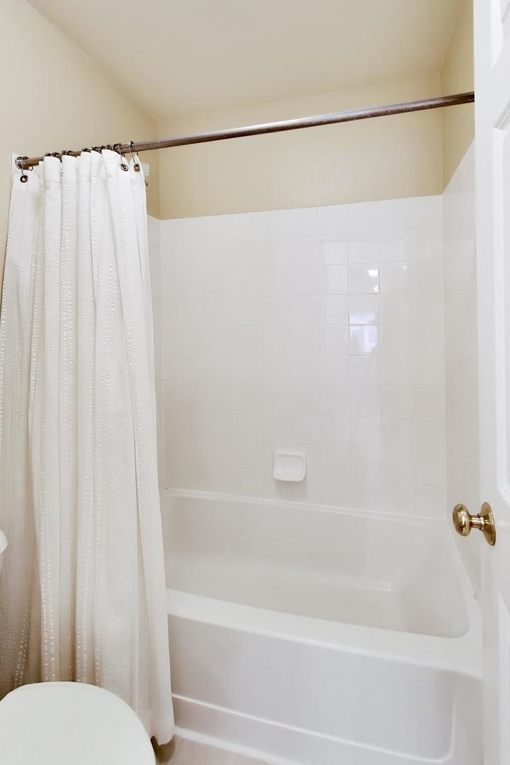 2258 Clearbrook Court, Wauconda, IL 60084