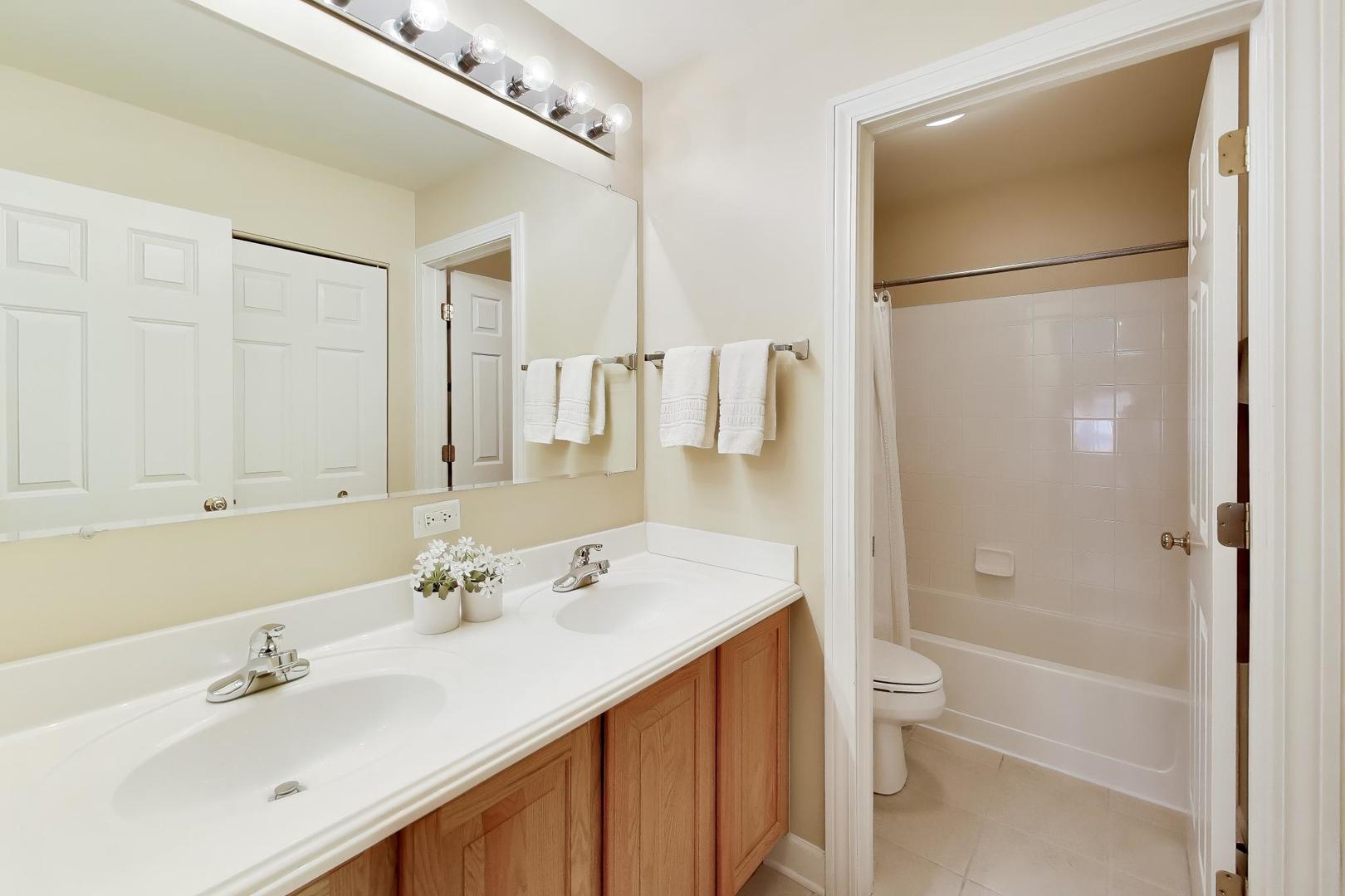 2258 Clearbrook Court, Wauconda, IL 60084