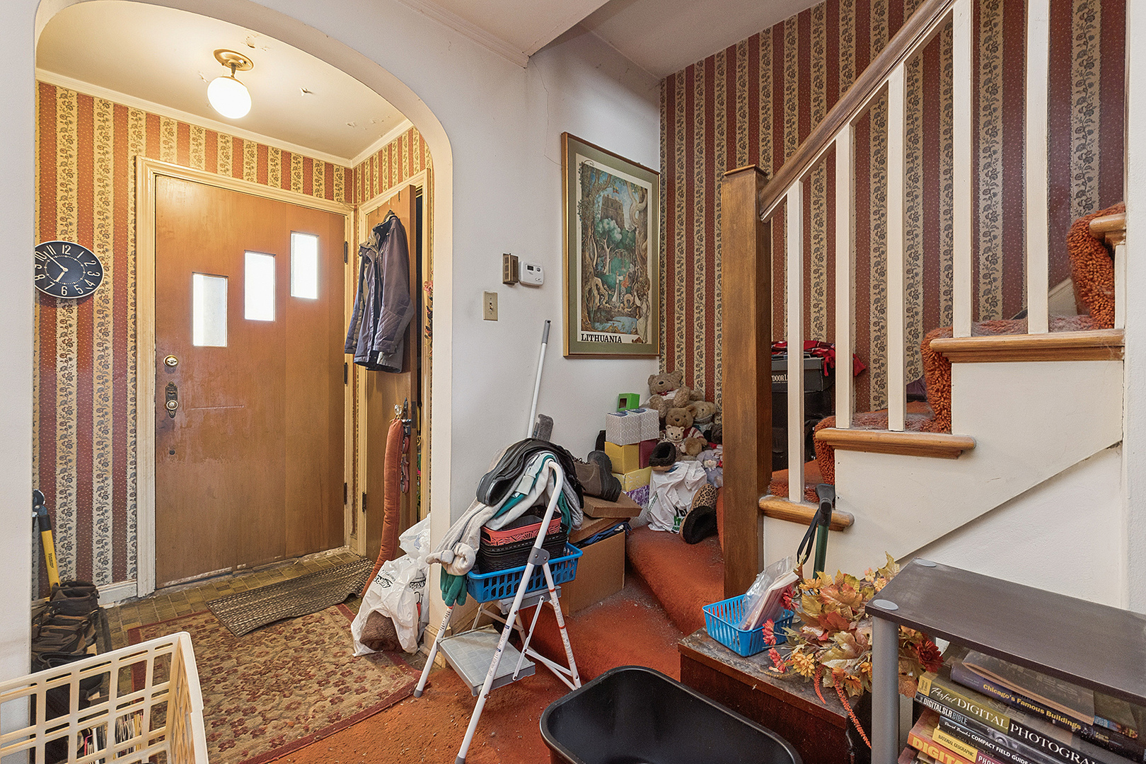 9635 S Francisco Avenue, Evergreen Park, IL 60805