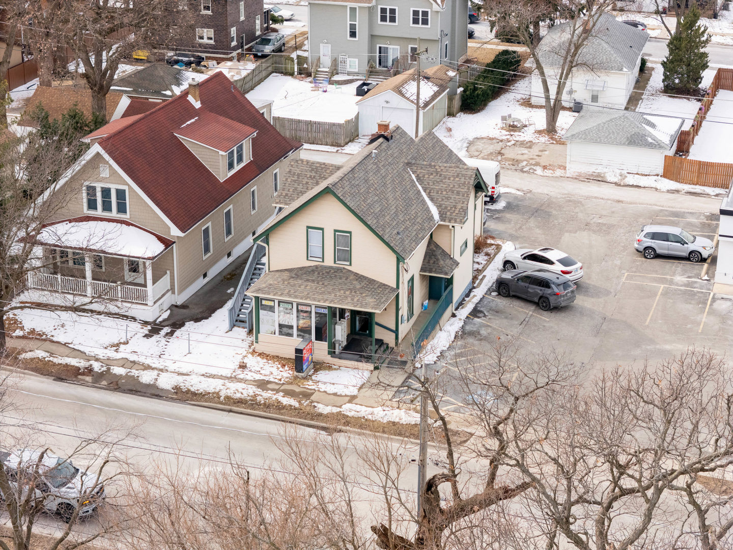 818 State Street, Lemont, IL 60439