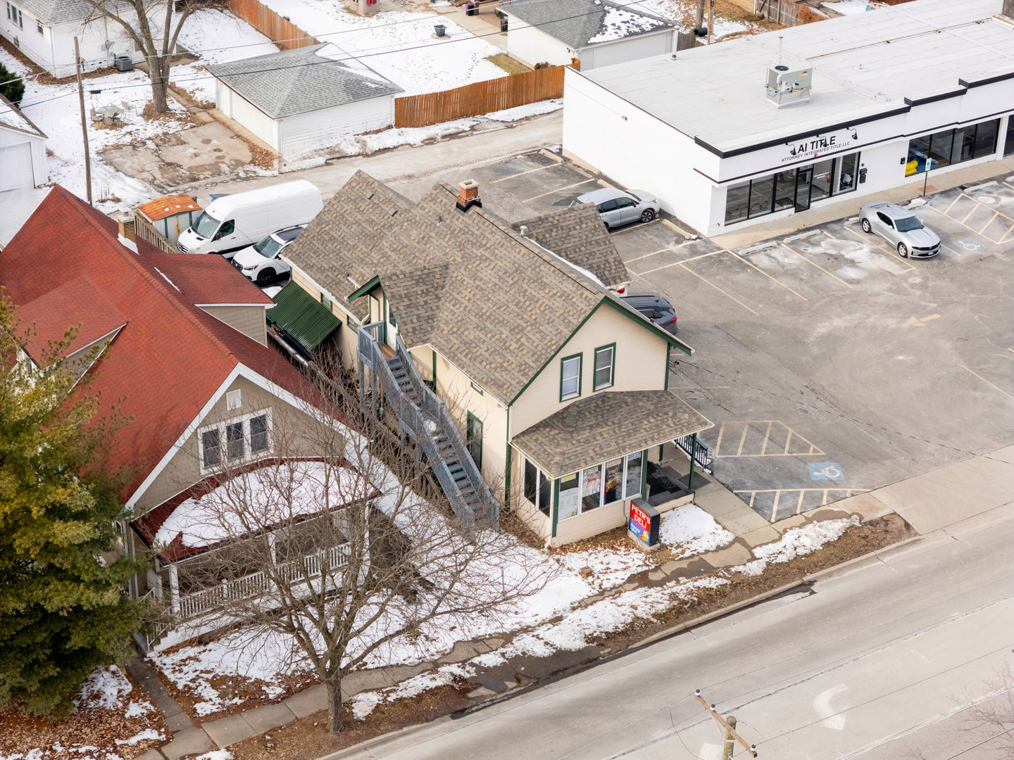 818 State Street, Lemont, IL 60439