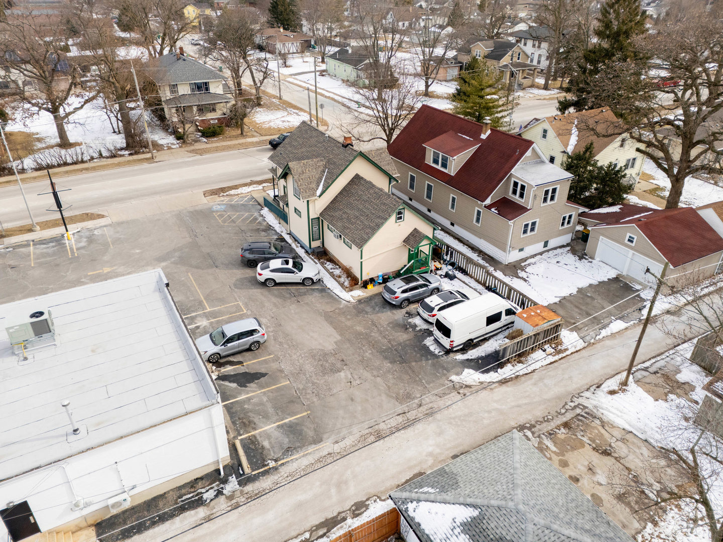 818 State Street, Lemont, IL 60439