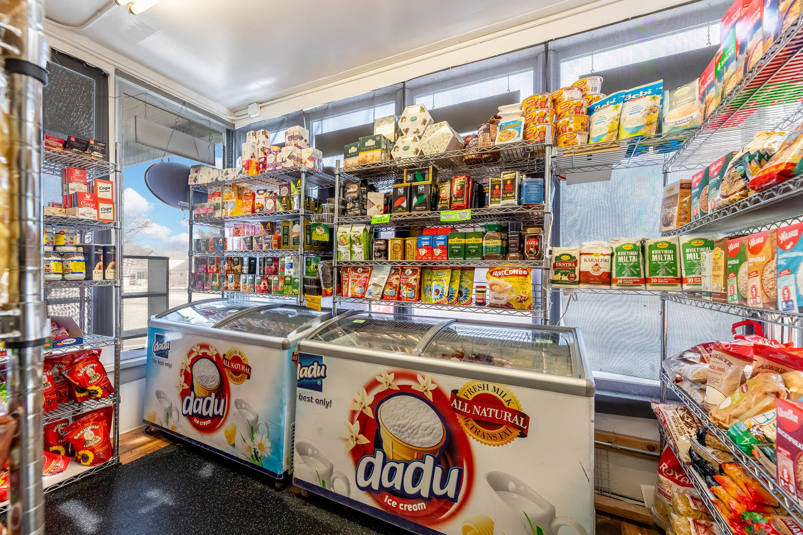 818 State Street, Lemont, IL 60439