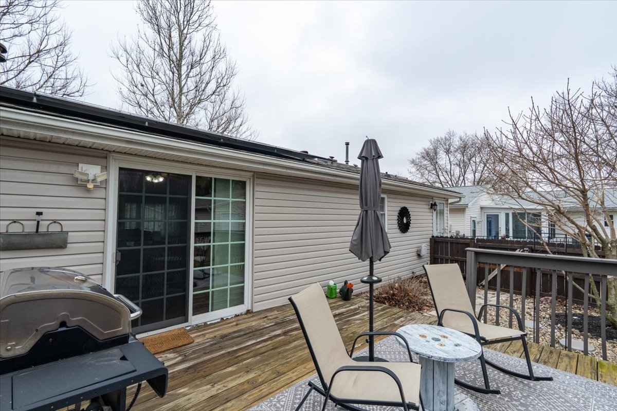 23 Geneva Court, Bloomington, IL 61704