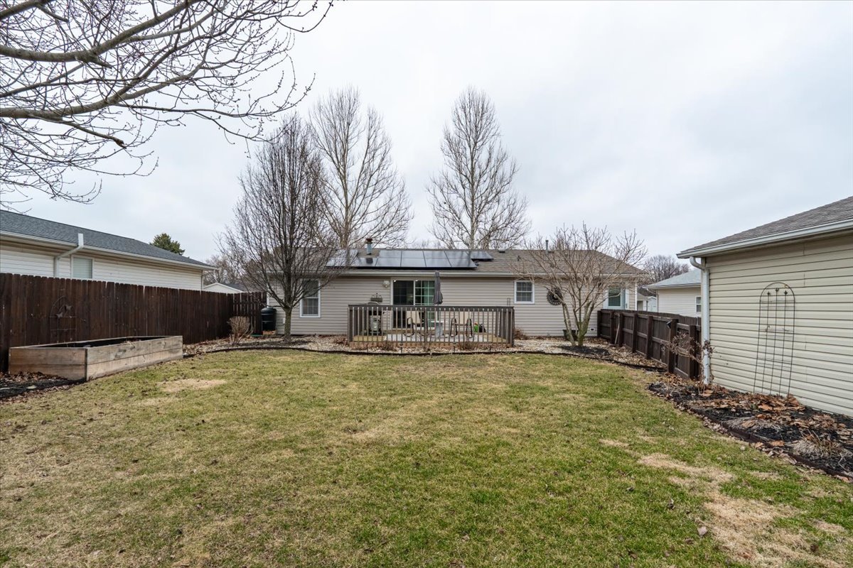 23 Geneva Court, Bloomington, IL 61704