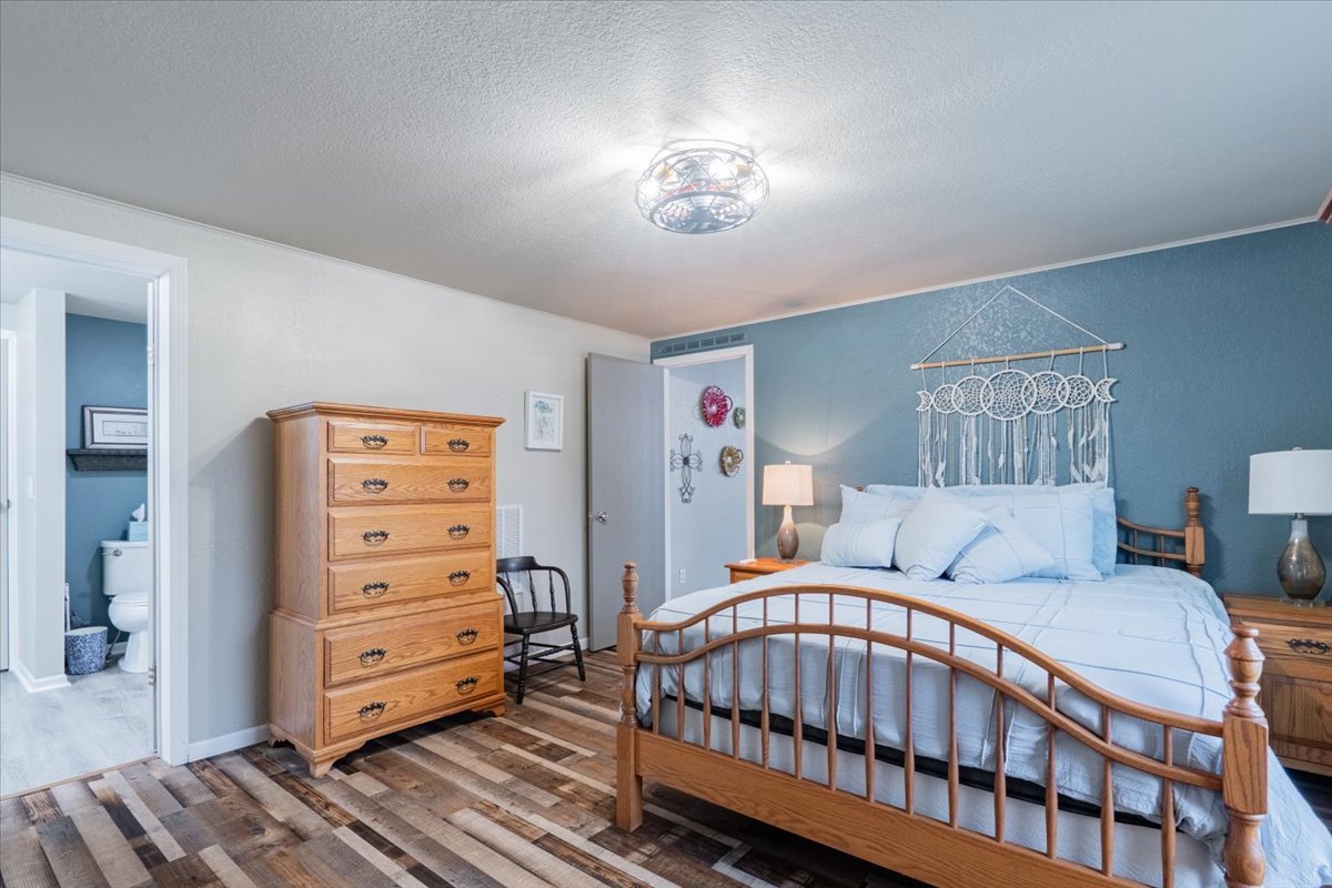 23 Geneva Court, Bloomington, IL 61704