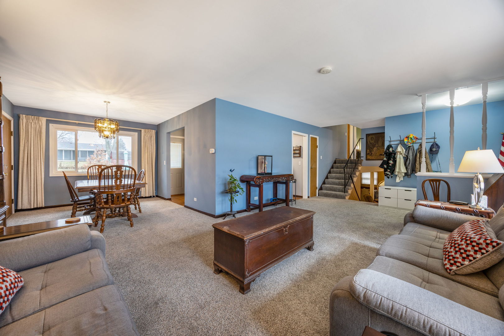 6500 Winston Drive, Woodridge, IL 60517