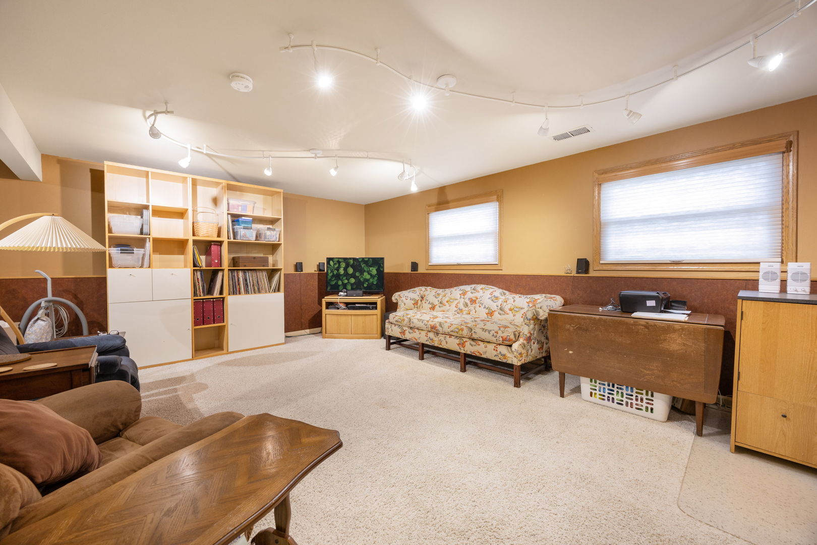 6500 Winston Drive, Woodridge, IL 60517