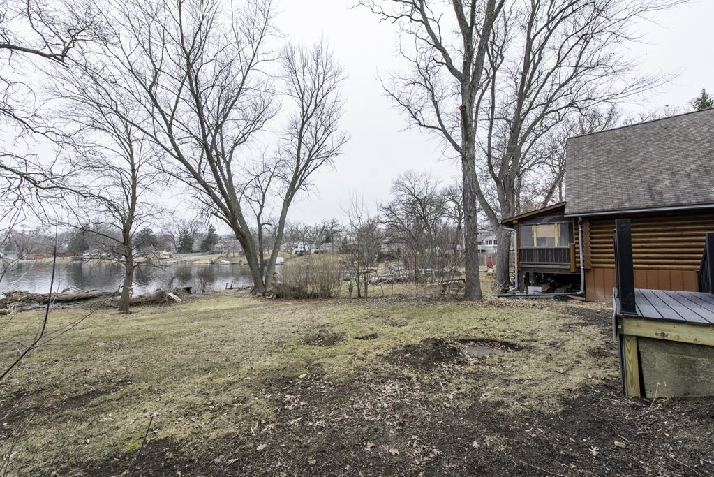 42076 N East Road, Antioch, IL 60002