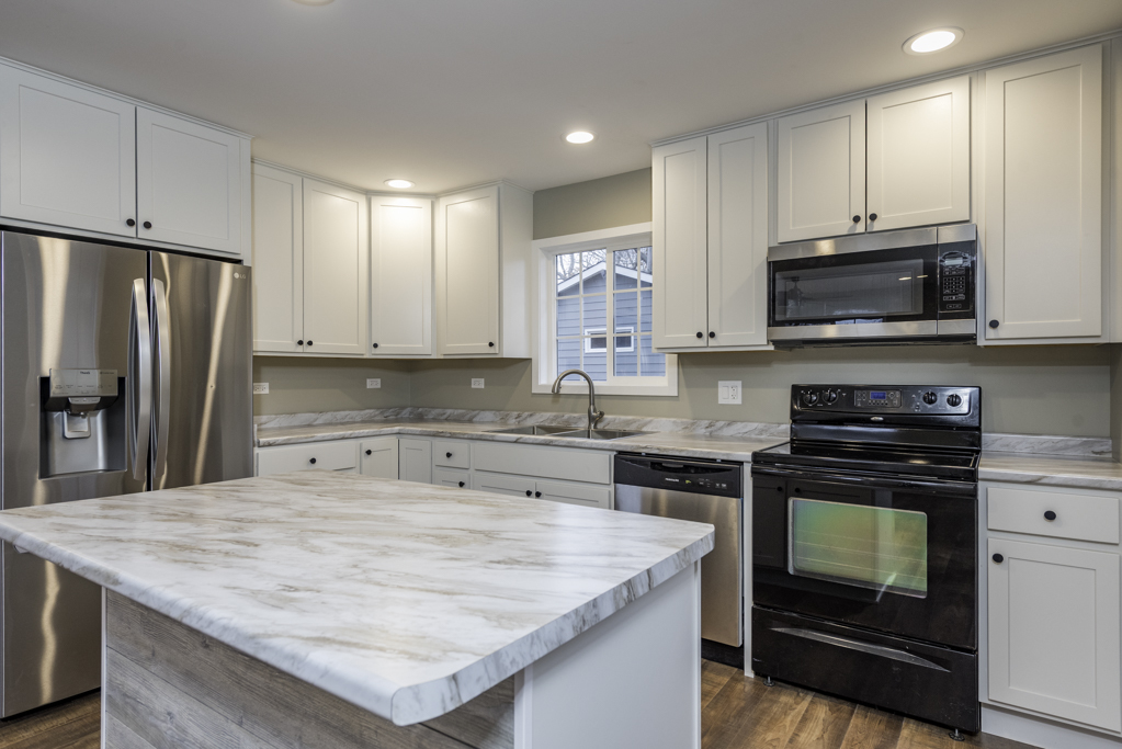 42076 N East Road, Antioch, IL 60002