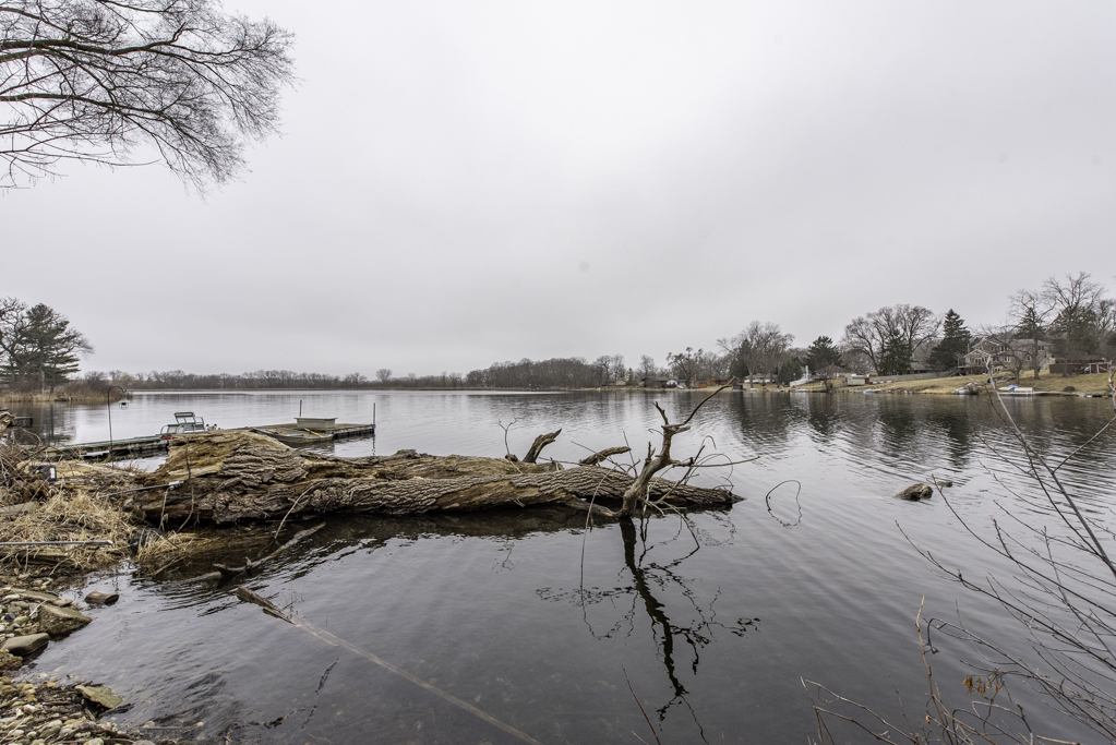 42076 N East Road, Antioch, IL 60002