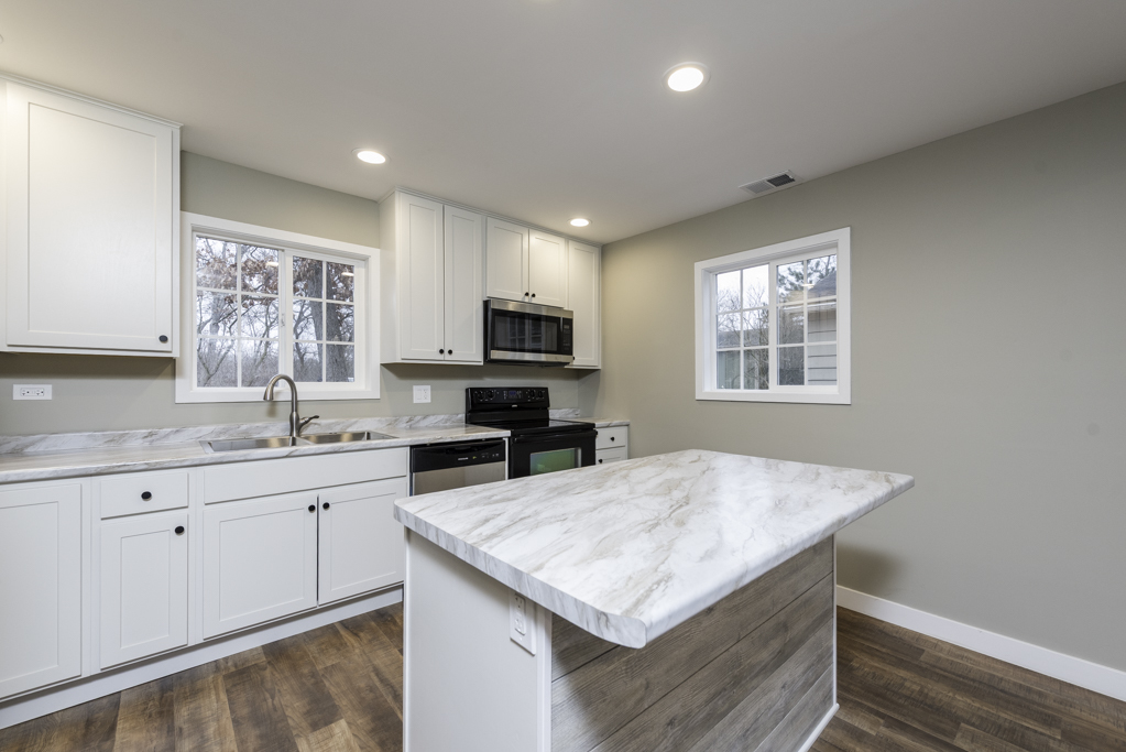 42076 N East Road, Antioch, IL 60002