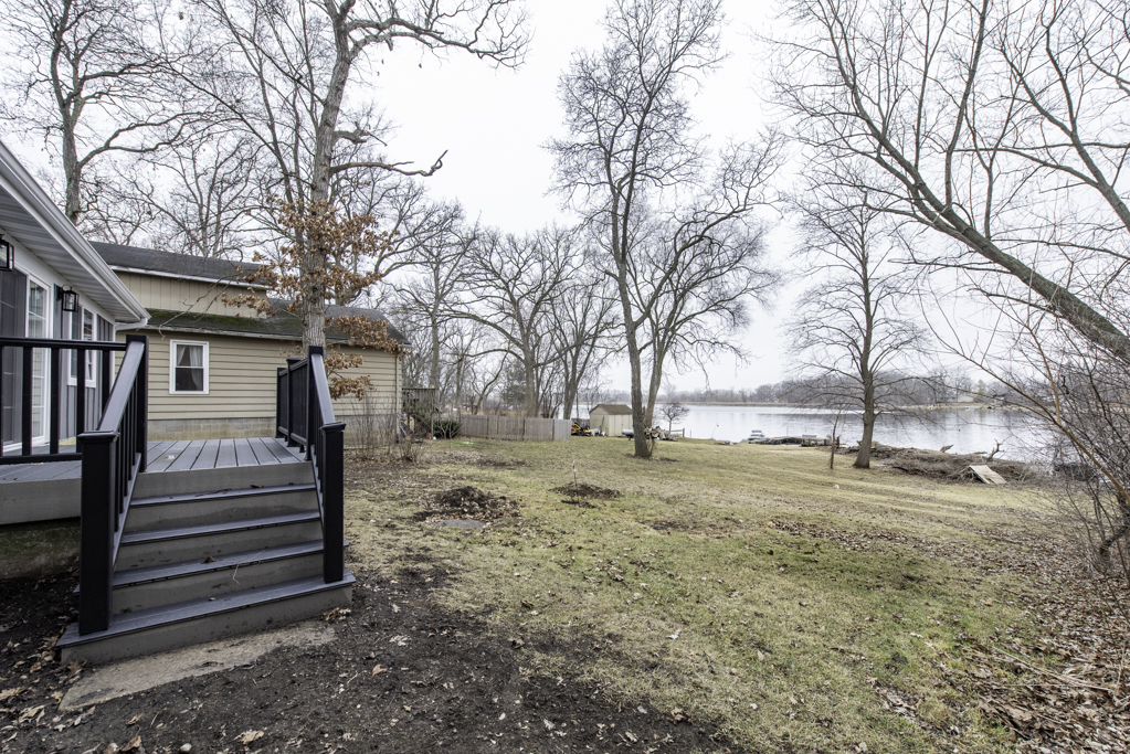 42076 N East Road, Antioch, IL 60002