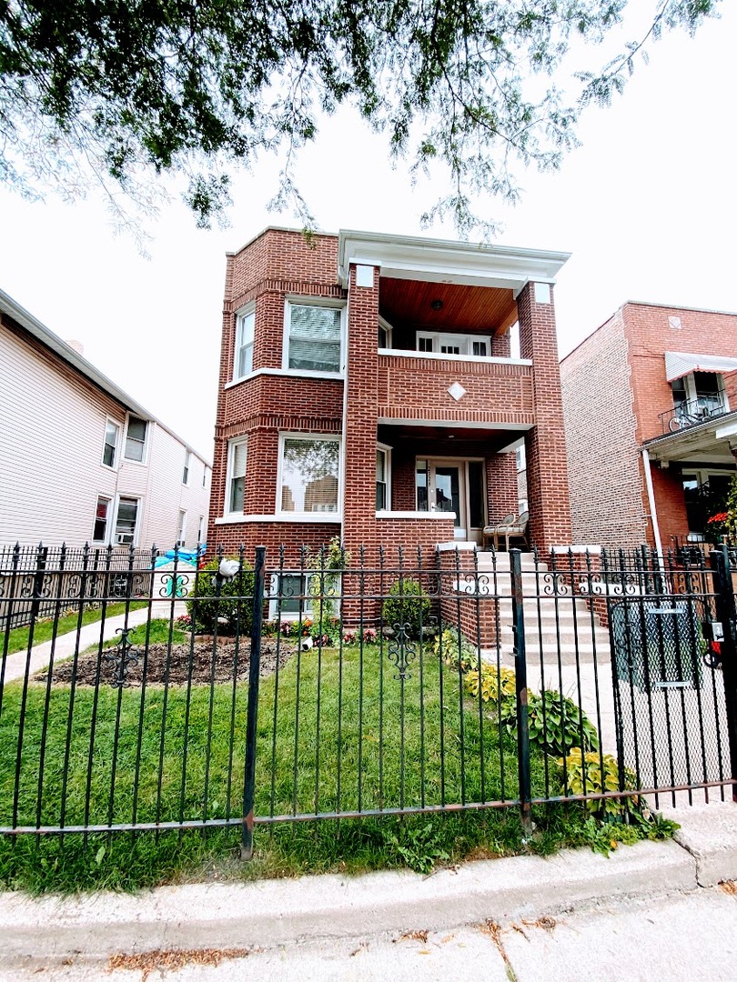 2326 N KOSTNER Avenue #G, Chicago, IL 60639